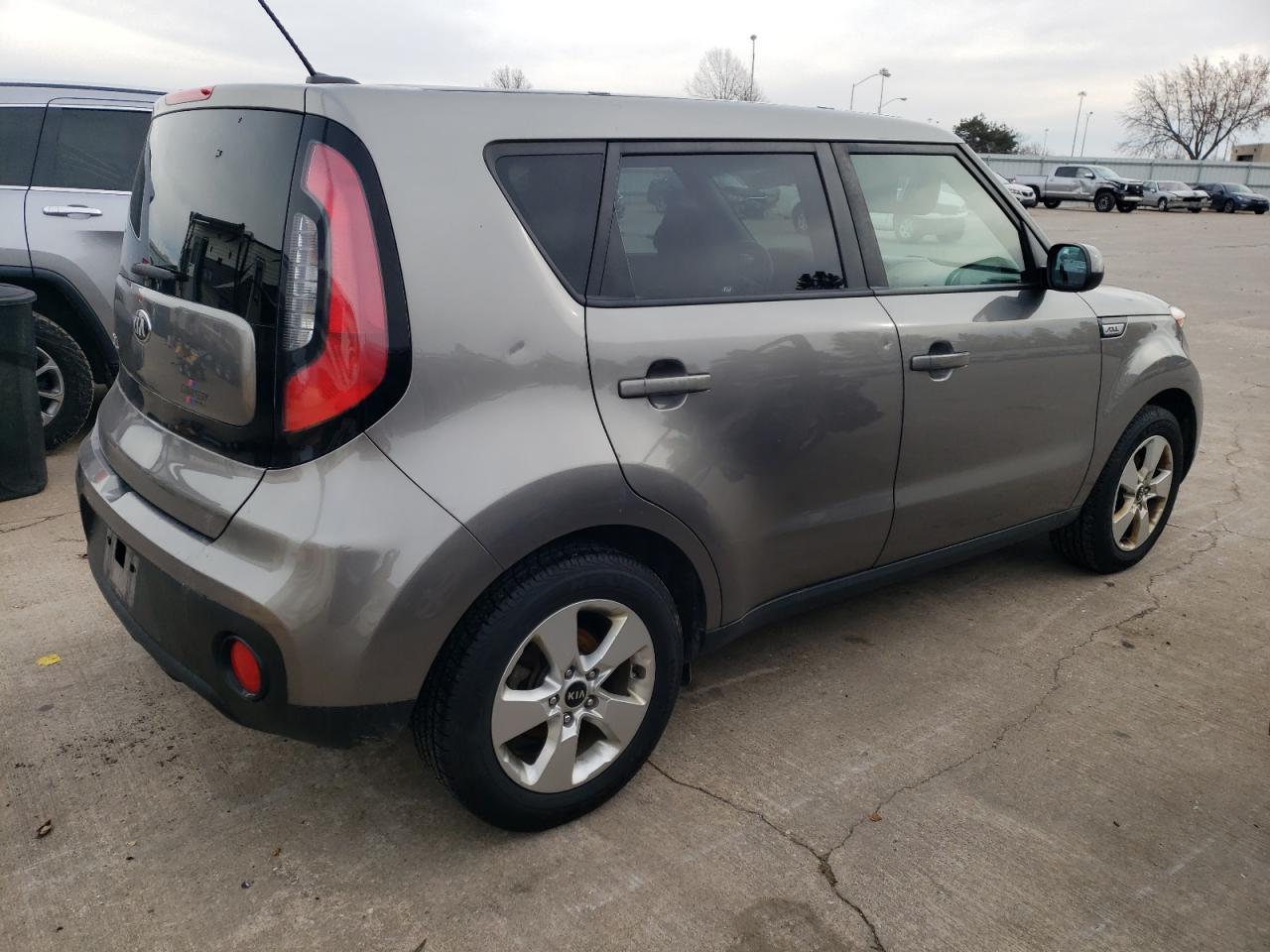2017 KIA SOUL - Фото 3