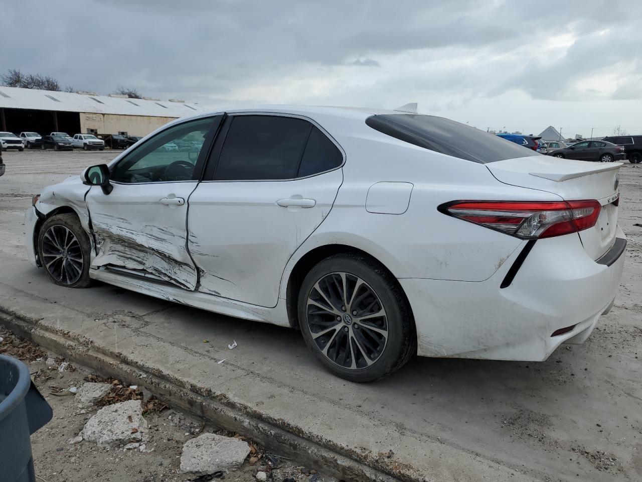 2019 TOYOTA CAMRY L - Image 2