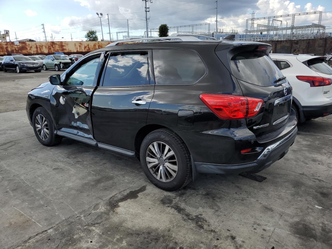 2019 NISSAN PATHFINDER - Image 2
