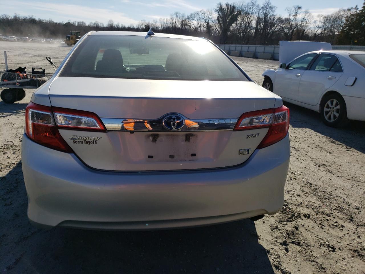 2012 TOYOTA CAMRY HYBR - Image 6