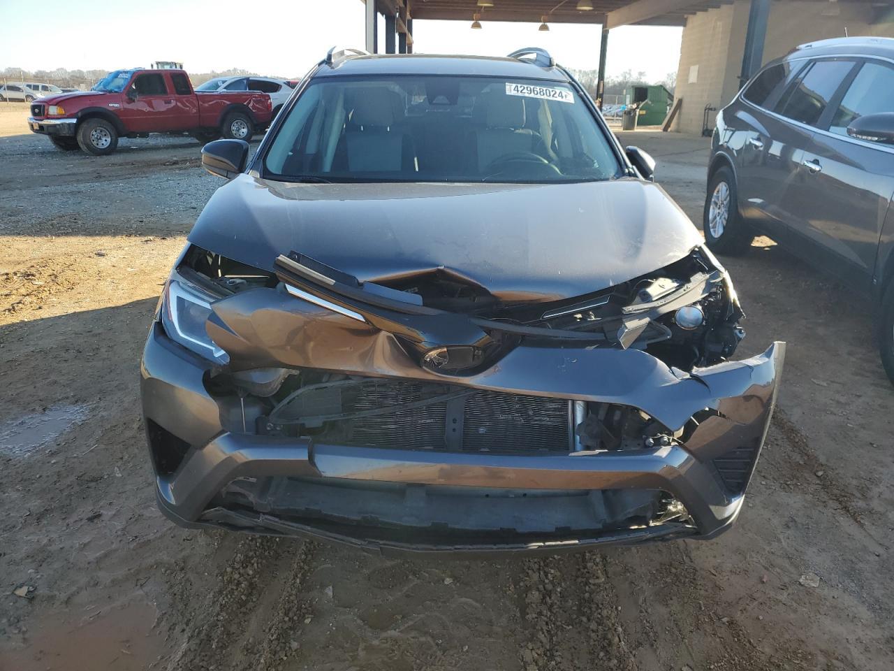 2018 TOYOTA RAV4 LE - Image 5