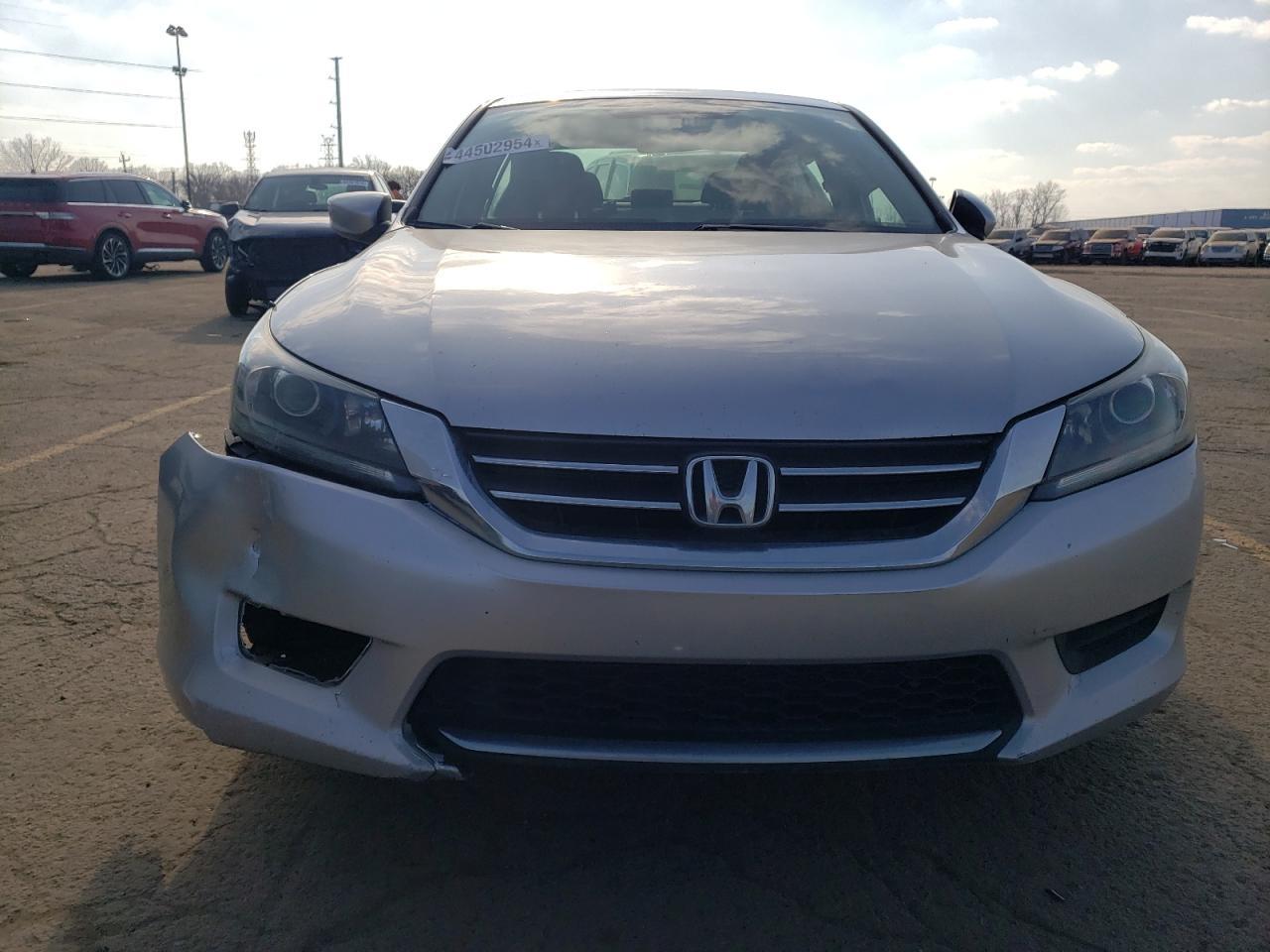 2014 HONDA ACCORD LX - Фото 5