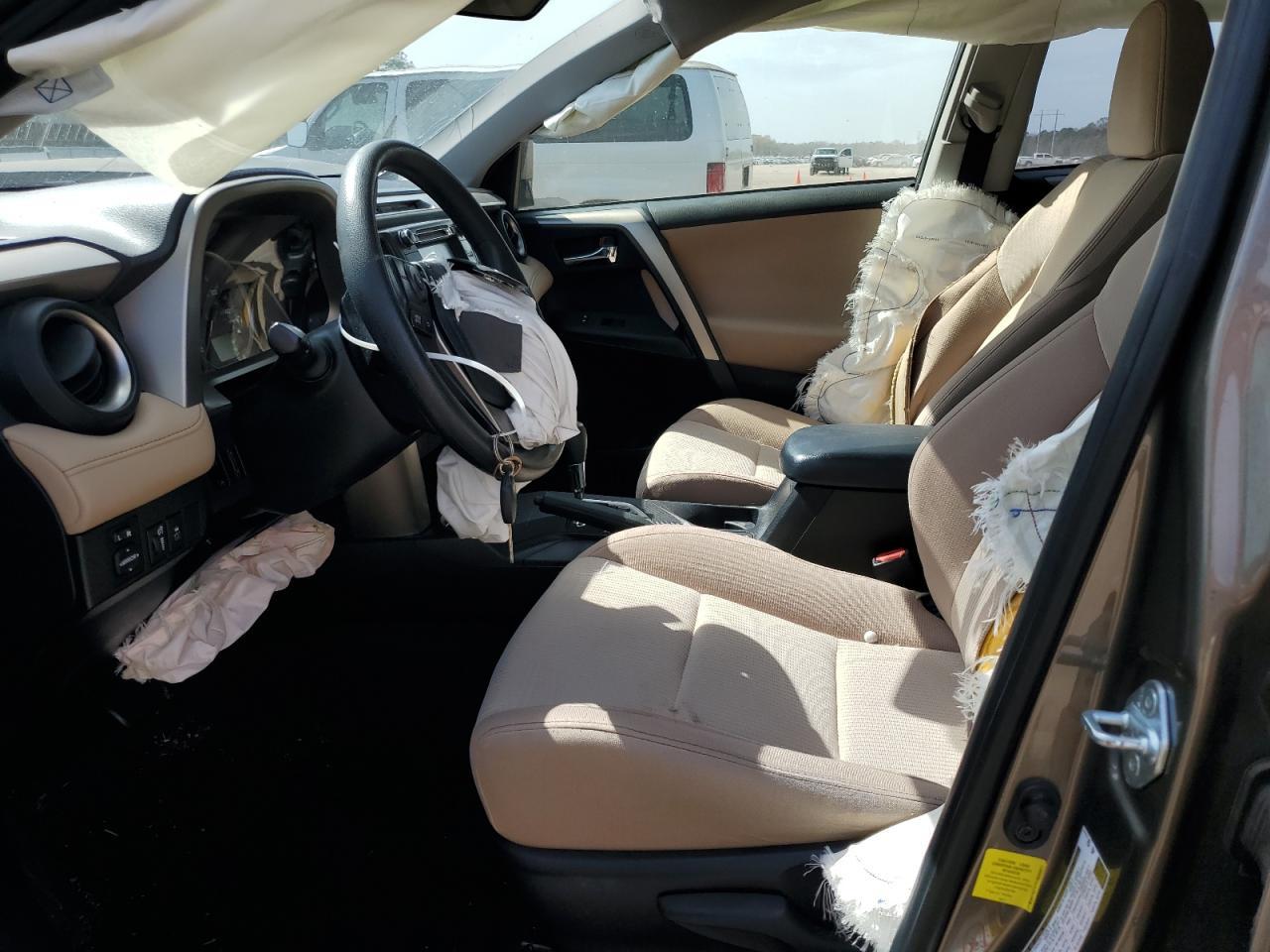 2015 TOYOTA RAV4 XLE - Image 7