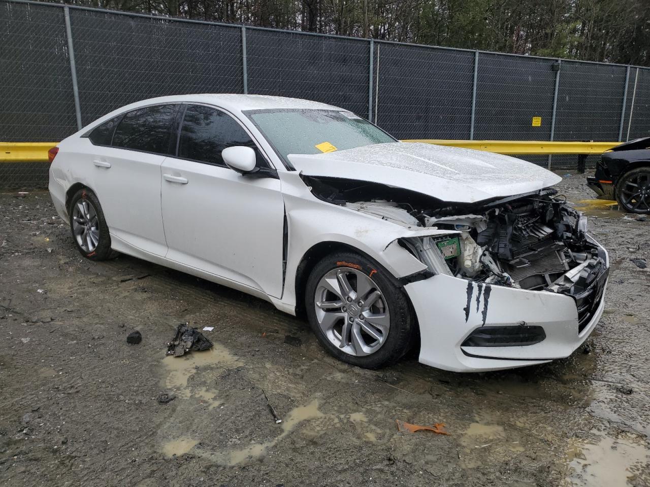 2018 HONDA ACCORD LX - Фото 4