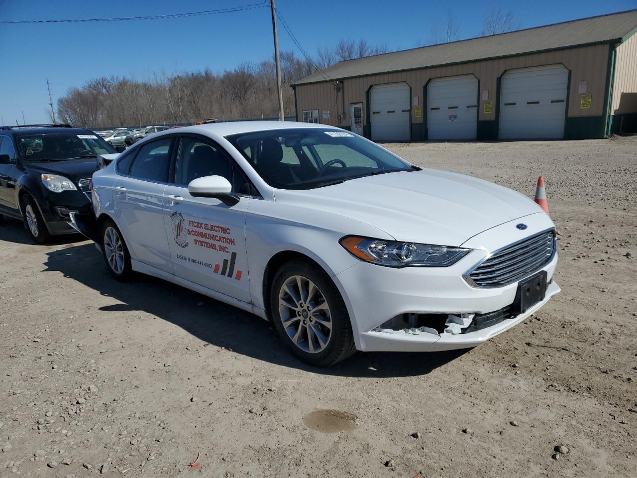 2017 FORD FUSION SE - Image 4