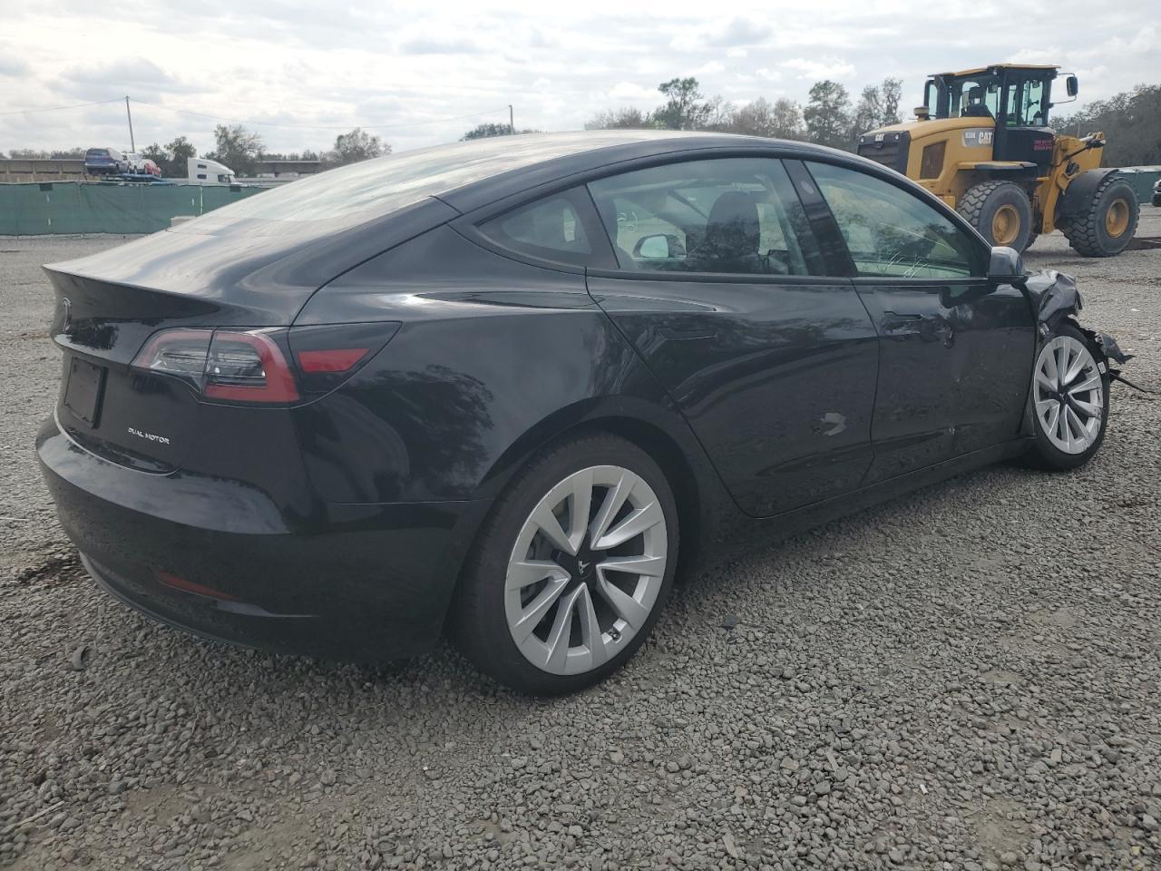2021 TESLA MODEL 3 - Фото 3