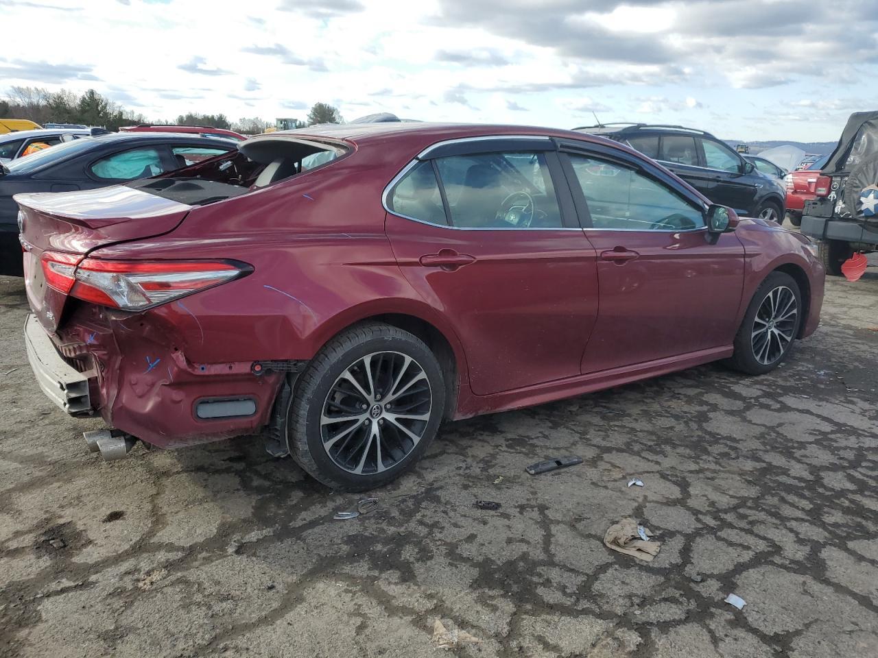 2018 TOYOTA CAMRY L - Image 3