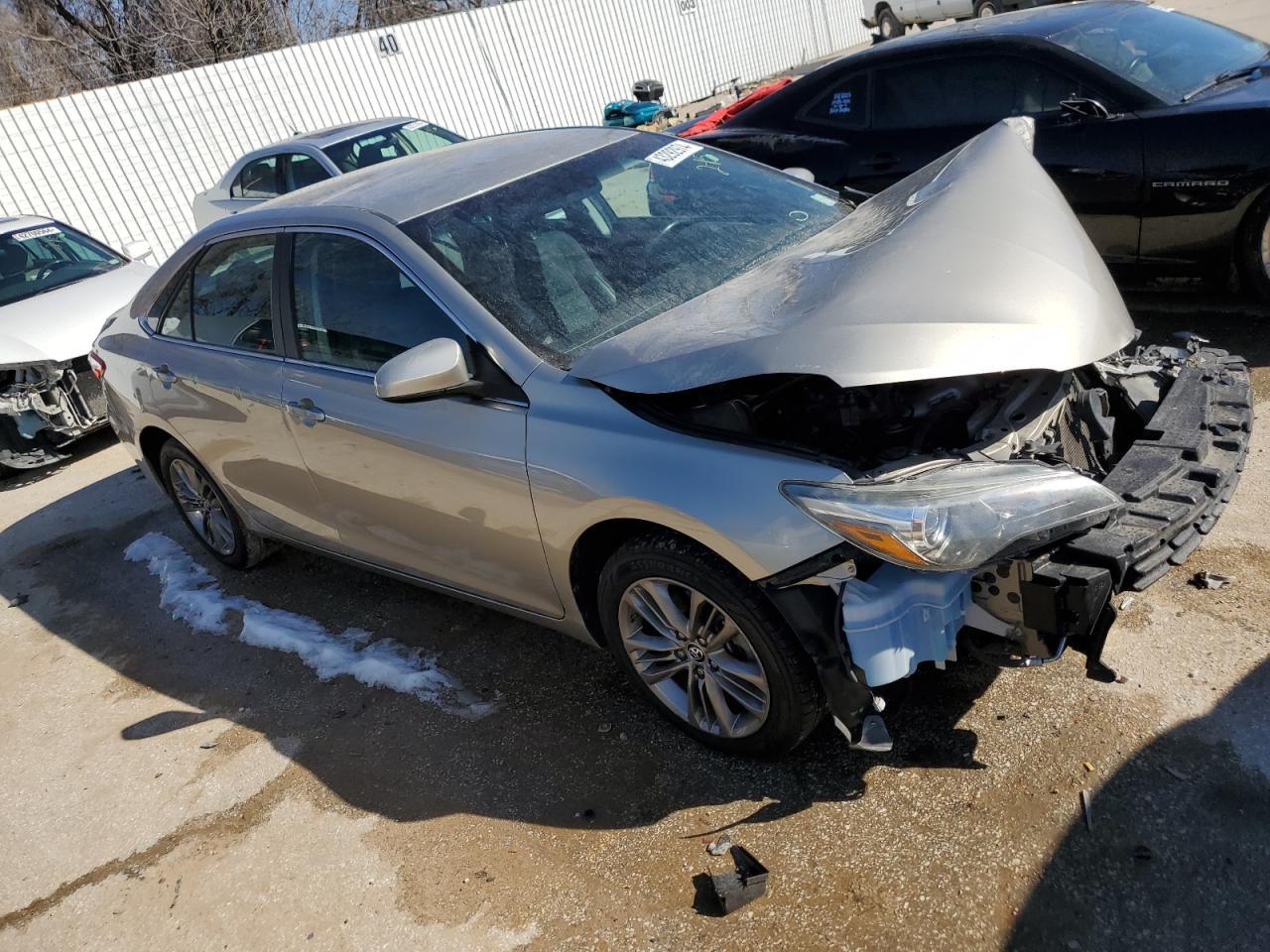 2015 TOYOTA CAMRY LE - Image 4