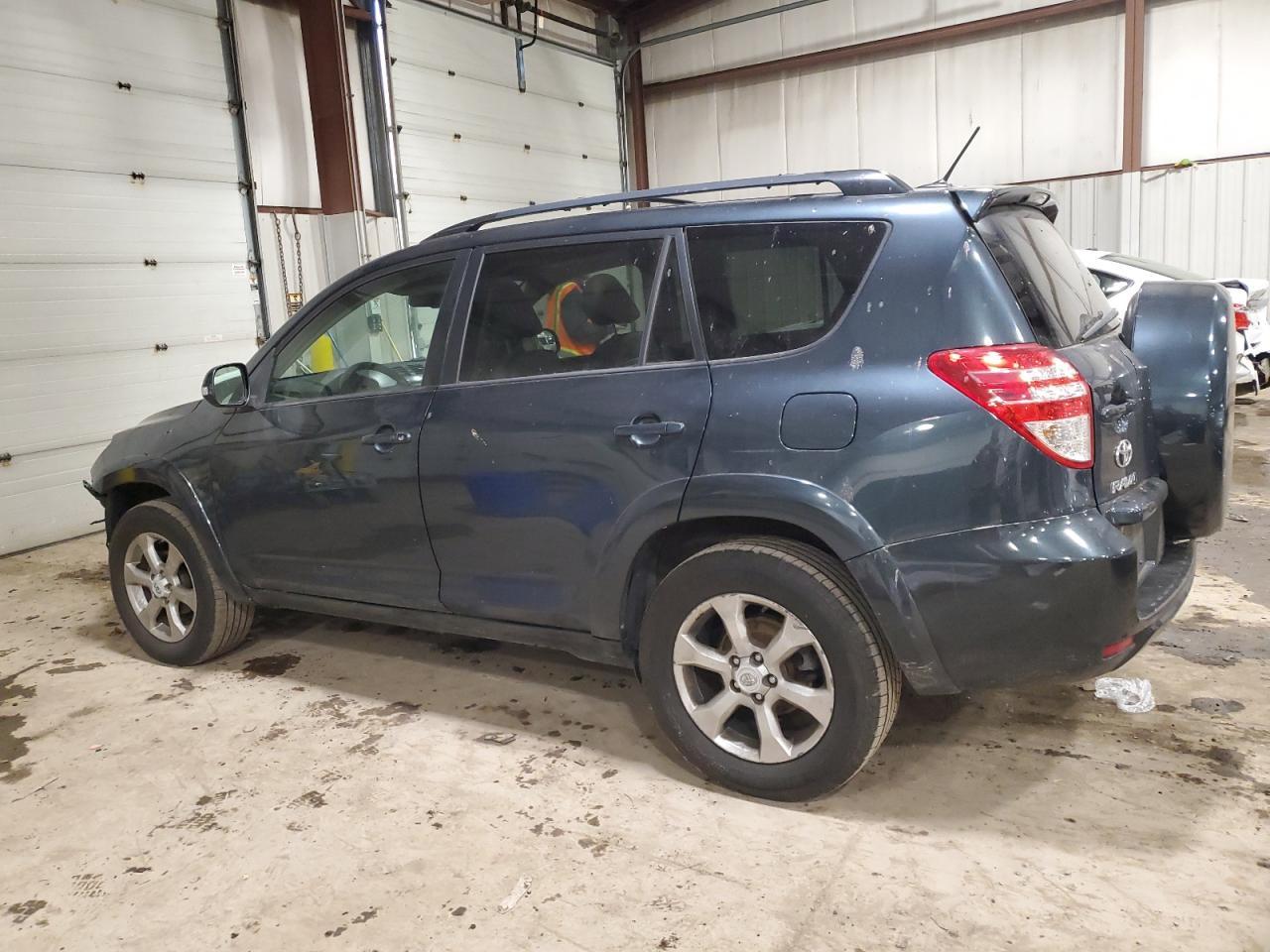 2011 TOYOTA RAV4 LIMIT - Фото 2