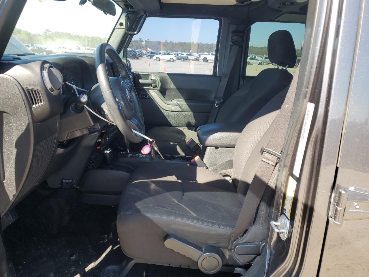 2017 JEEP WRANGLER U - Image 7