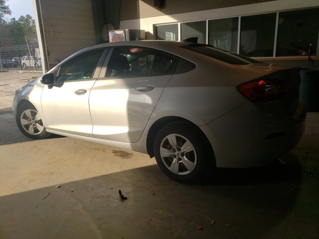 2016 CHEVROLET CRUZE LS - Image 2