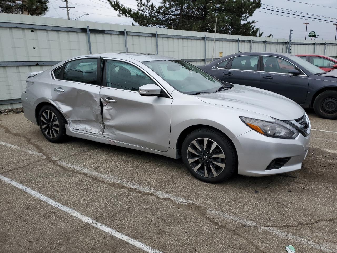 2018 NISSAN ALTIMA 2.5 - Image 4