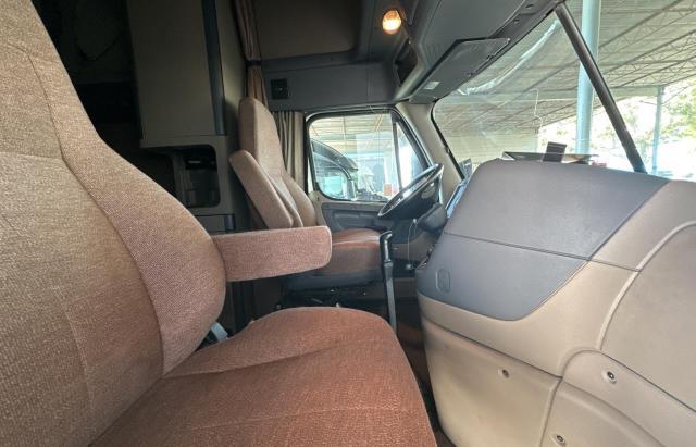 2016 Freightliner Cascadia 125 - Фото 5