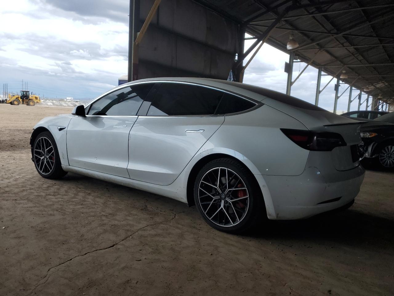 2019 TESLA MODEL 3 - Фото 2