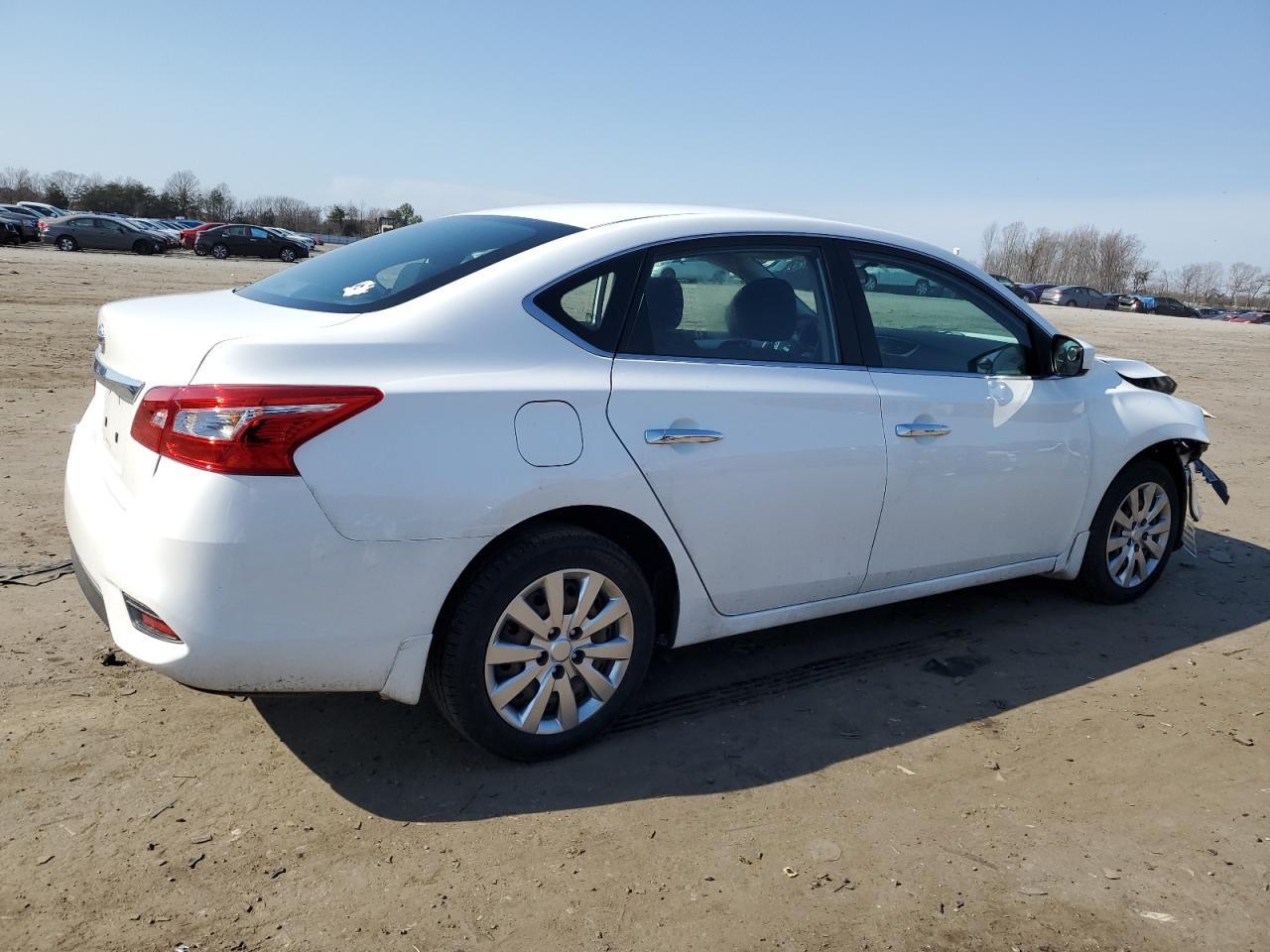 2017 NISSAN SENTRA S - Фото 3