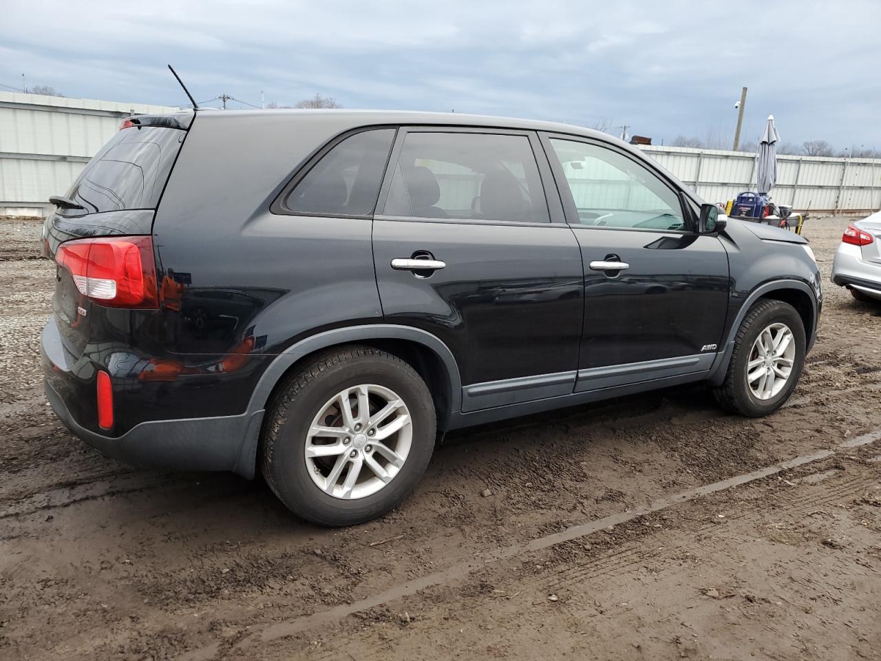 2014 KIA SORENTO LX - Image 3