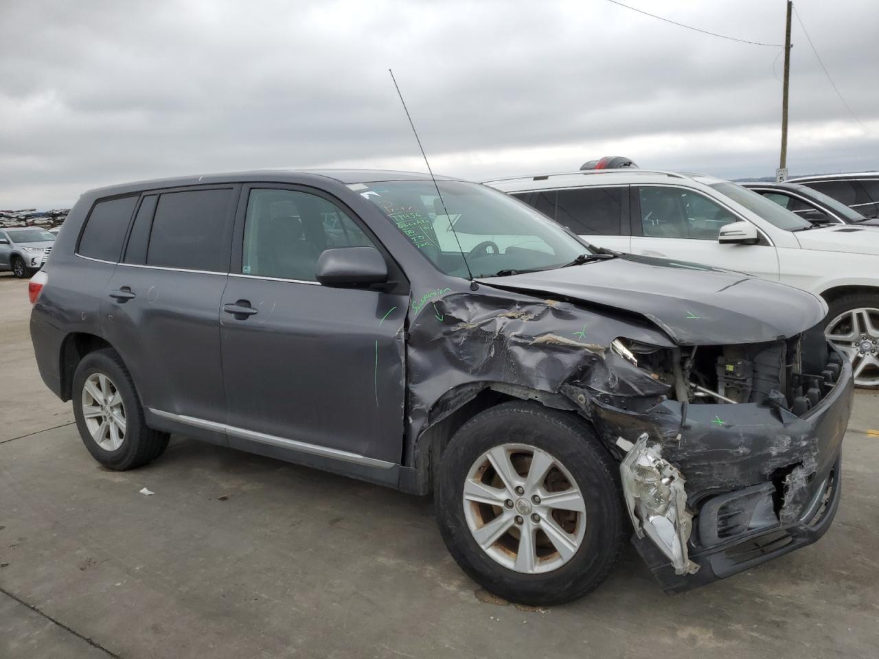 2012 TOYOTA HIGHLANDER - Image 4