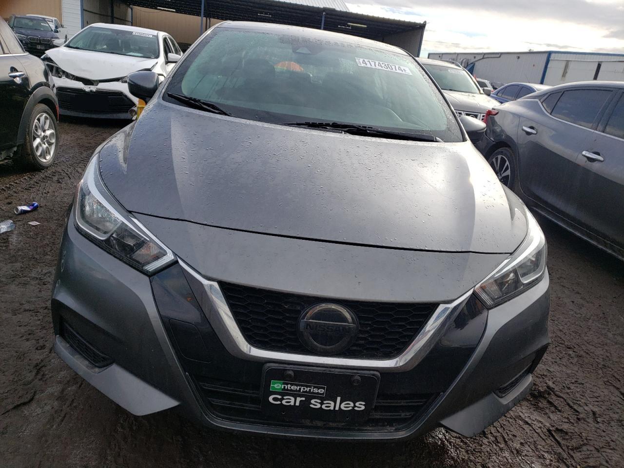 2021 NISSAN VERSA SV - Фото 5