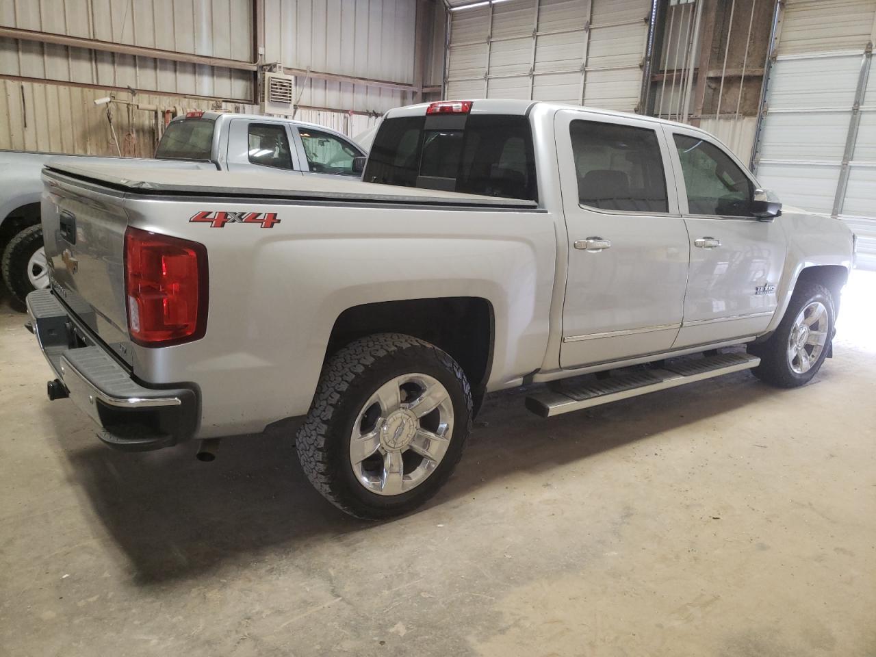 2018 CHEVROLET SILVERADO - Image 3