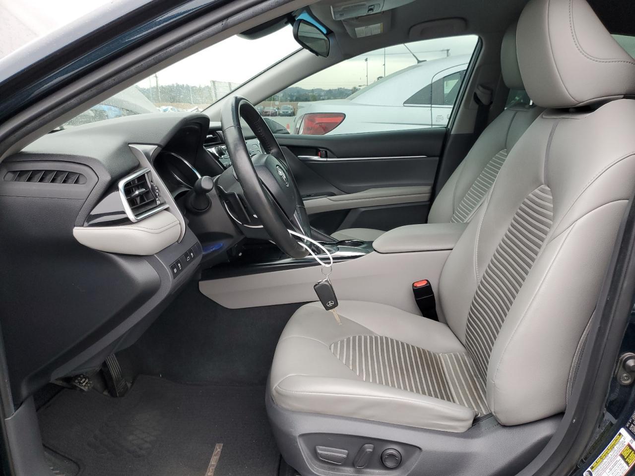 2018 TOYOTA CAMRY L - Фото 7