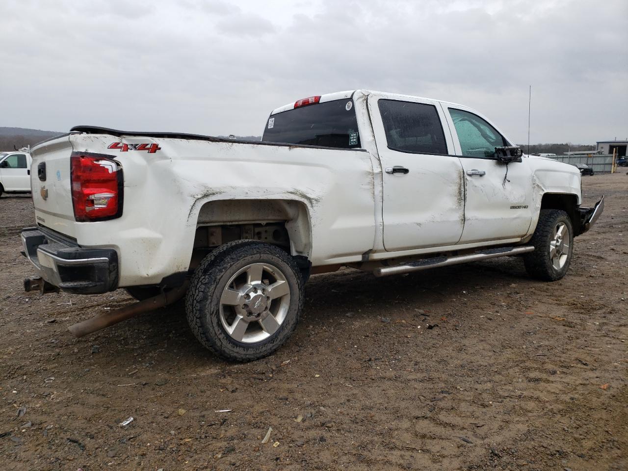 2018 CHEVROLET SILVERADO - Фото 3