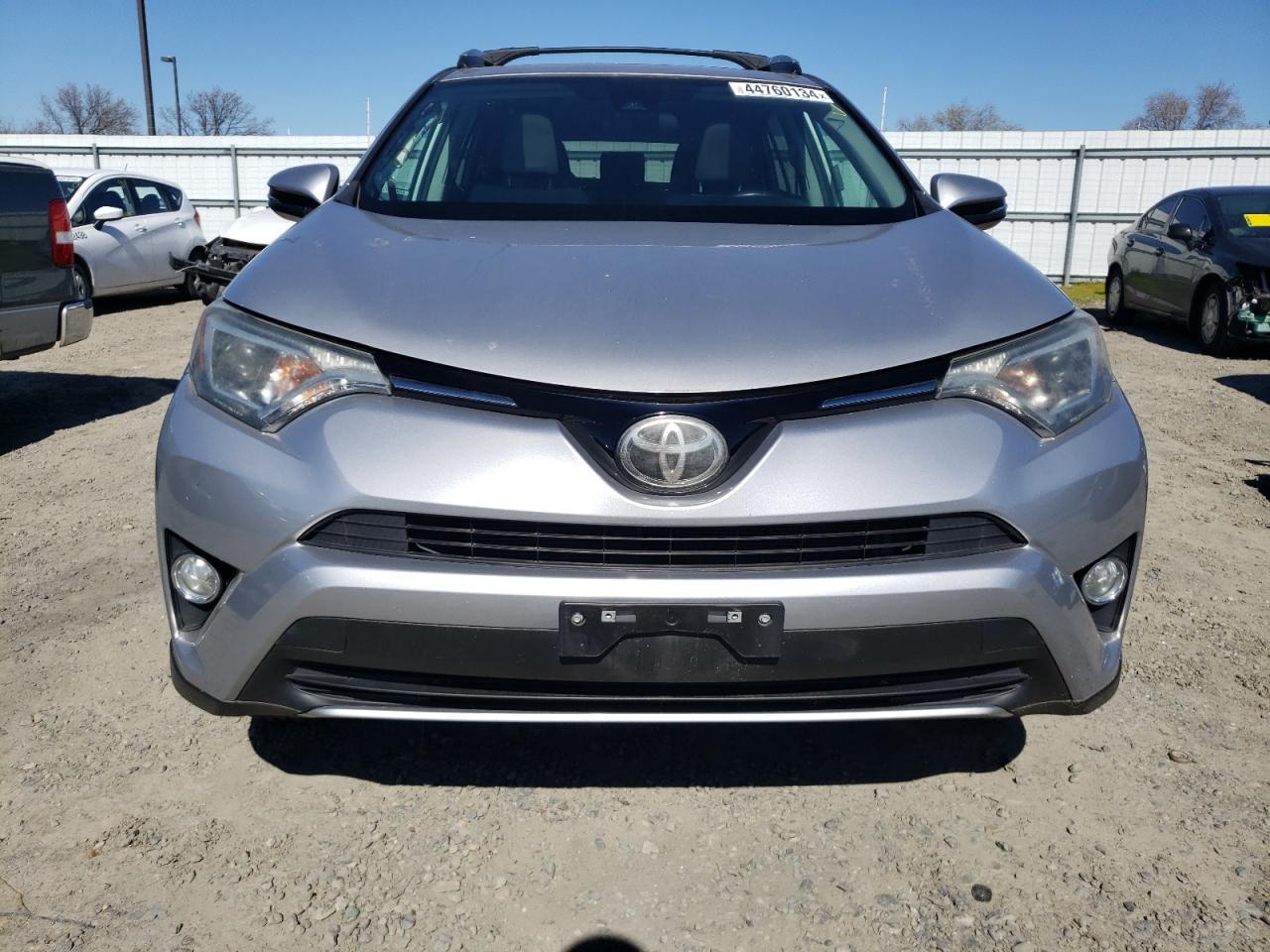 2017 TOYOTA RAV4 XLE - Image 5
