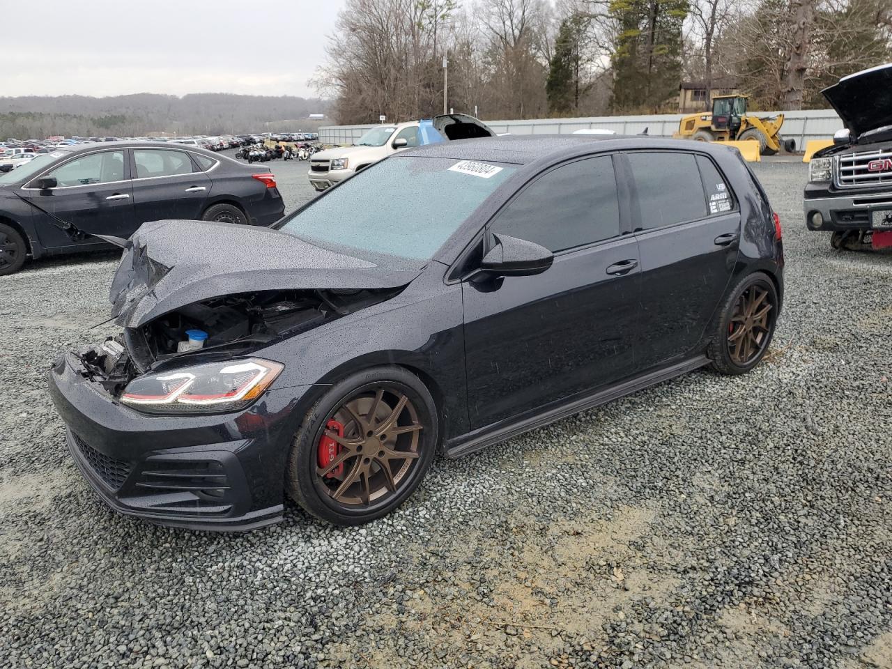 2019 VOLKSWAGEN GTI S car image