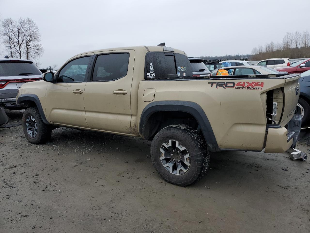 2017 TOYOTA TACOMA DOU - Фото 2