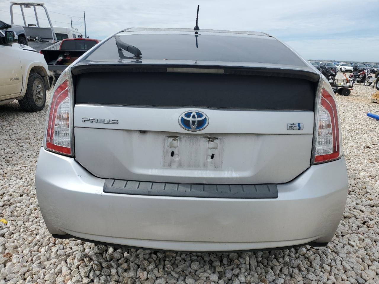 2015 TOYOTA PRIUS - Image 6
