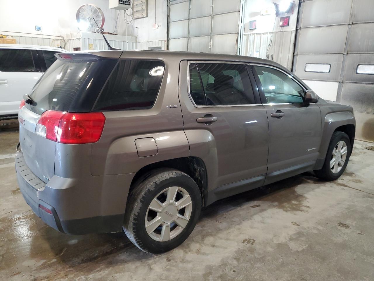 2012 GMC TERRAIN SL - Image 3
