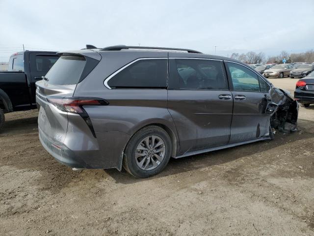2023 Toyota Sienna Xle - Фото 3
