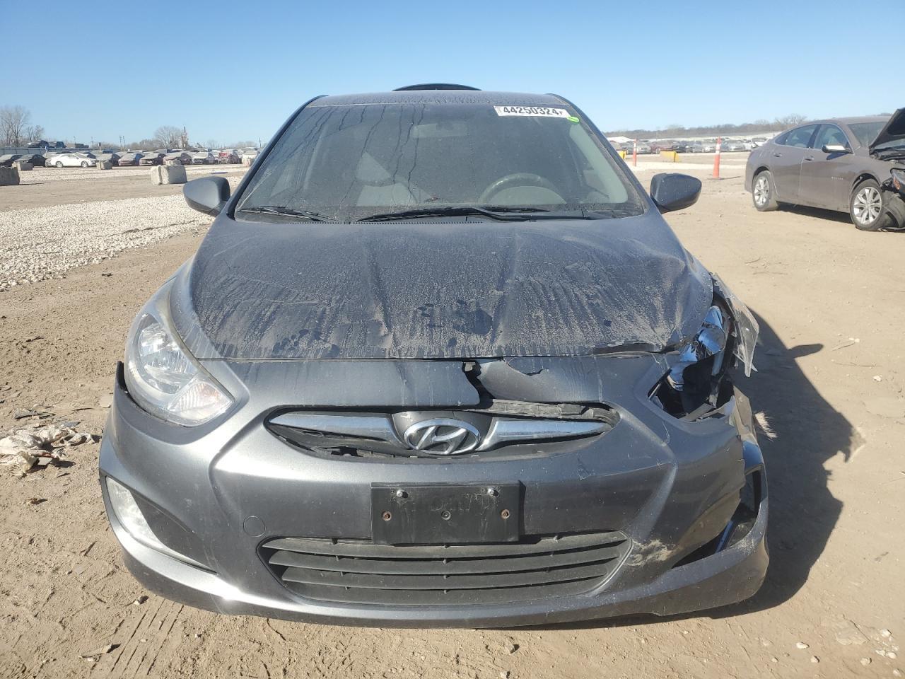 2012 HYUNDAI ACCENT GLS - Image 5