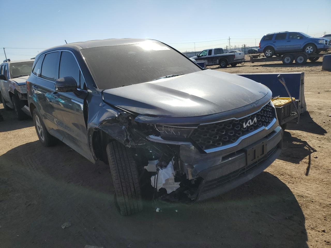2023 KIA SORENTO LX - Image 4