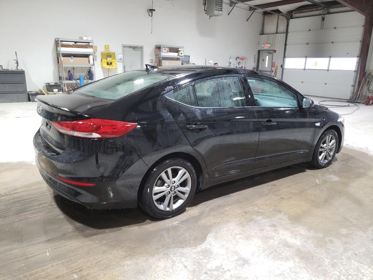 2018 HYUNDAI ELANTRA SE - Фото 3