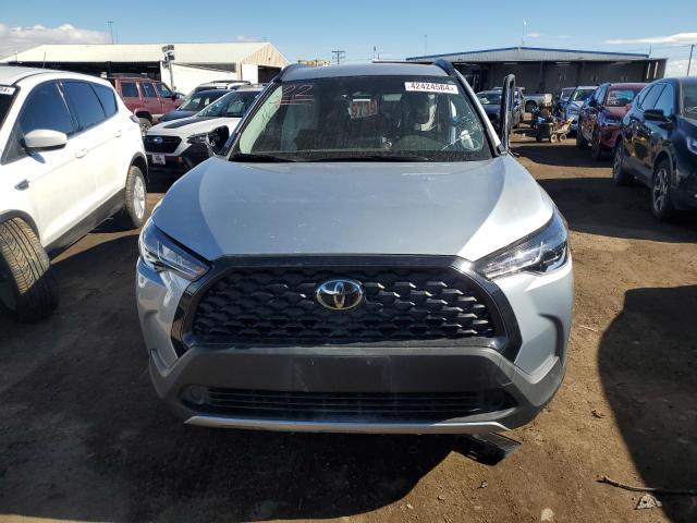 2023 Toyota Corolla Cross Le - Image 5