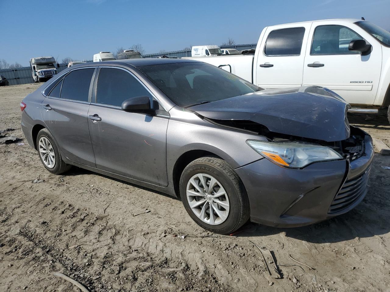 2016 TOYOTA CAMRY LE - Image 4