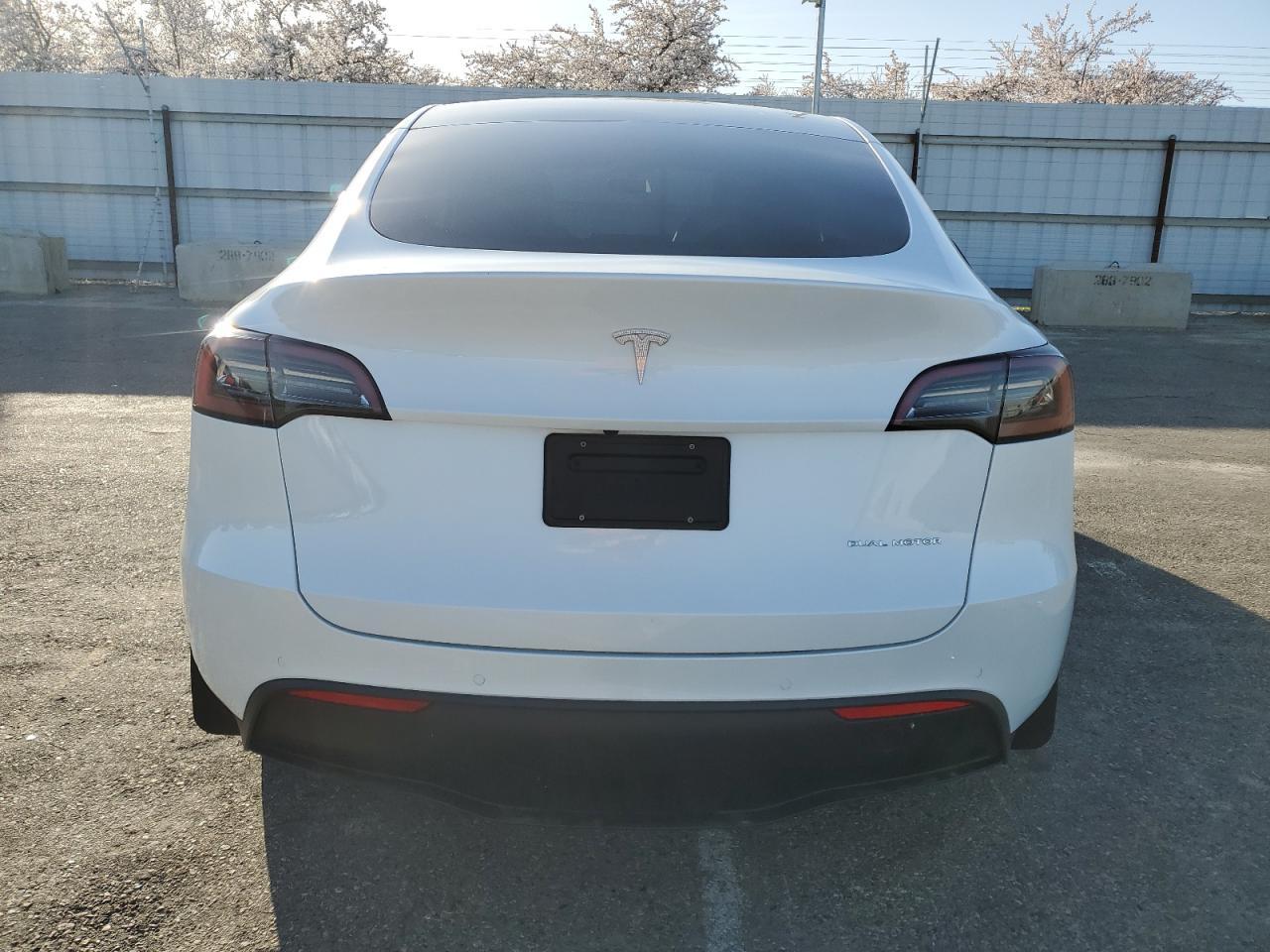 2022 TESLA MODEL Y - Фото 6