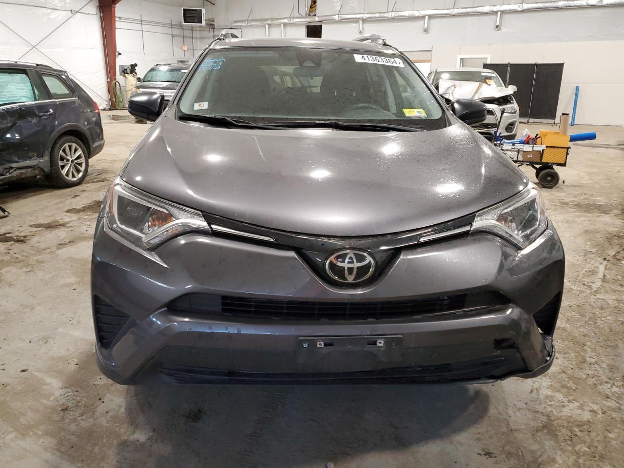 2017 TOYOTA RAV4 LE - Image 5