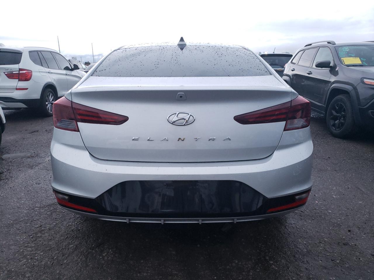 2019 HYUNDAI ELANTRA SE - Фото 6
