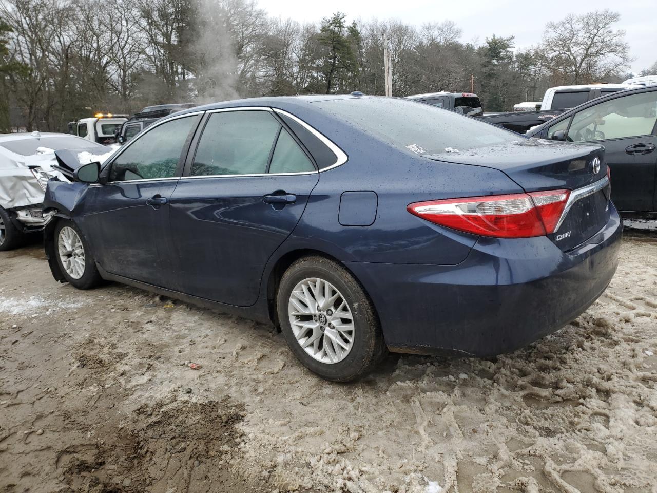 2017 TOYOTA CAMRY LE - Фото 2