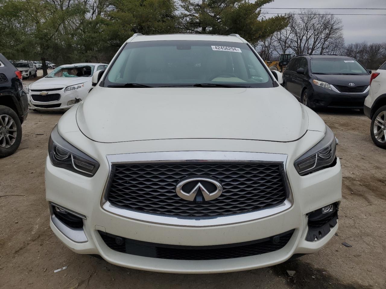 2016 INFINITI QX60 - Фото 5