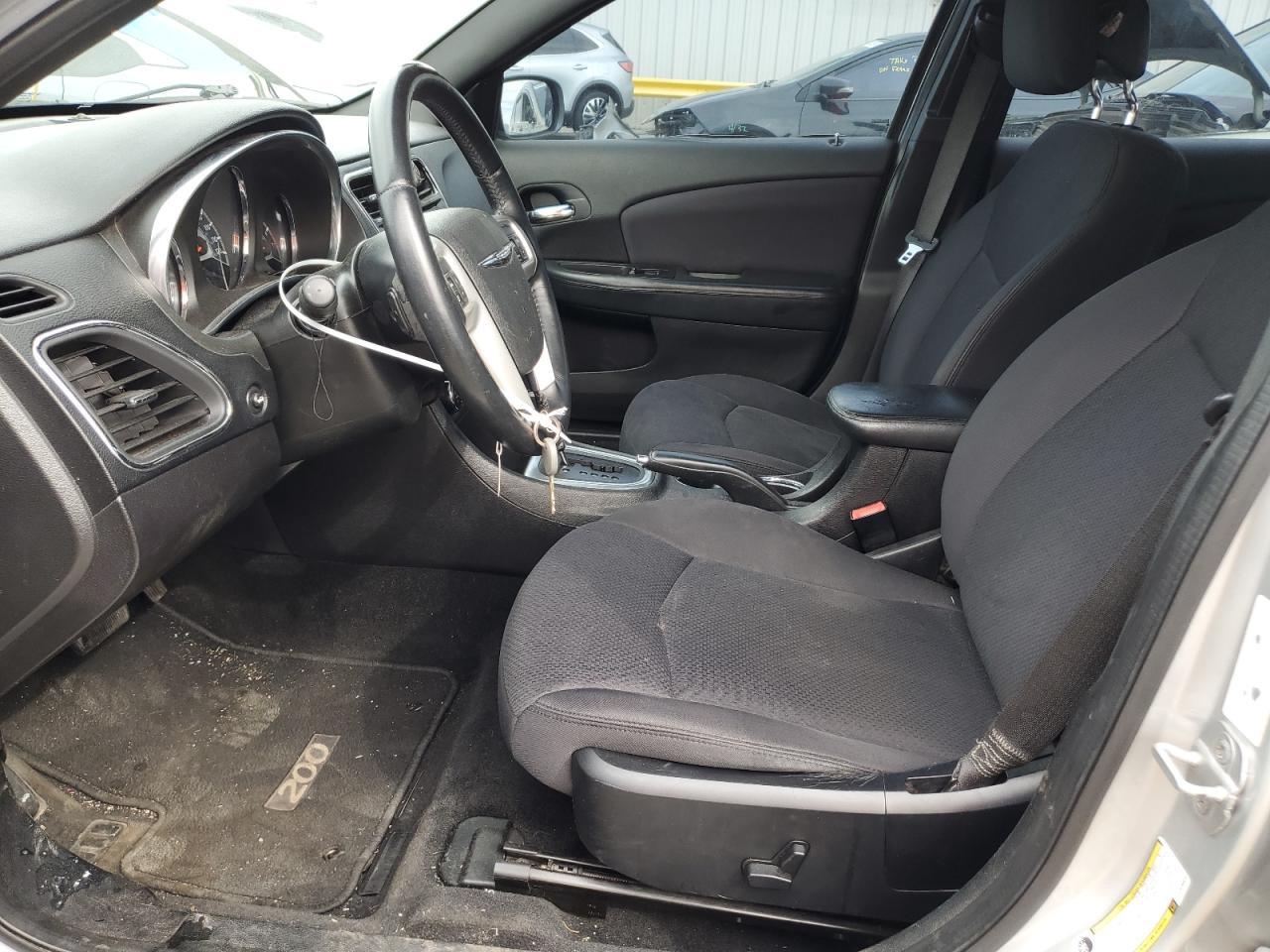 2012 CHRYSLER 200 TOURIN - Image 7