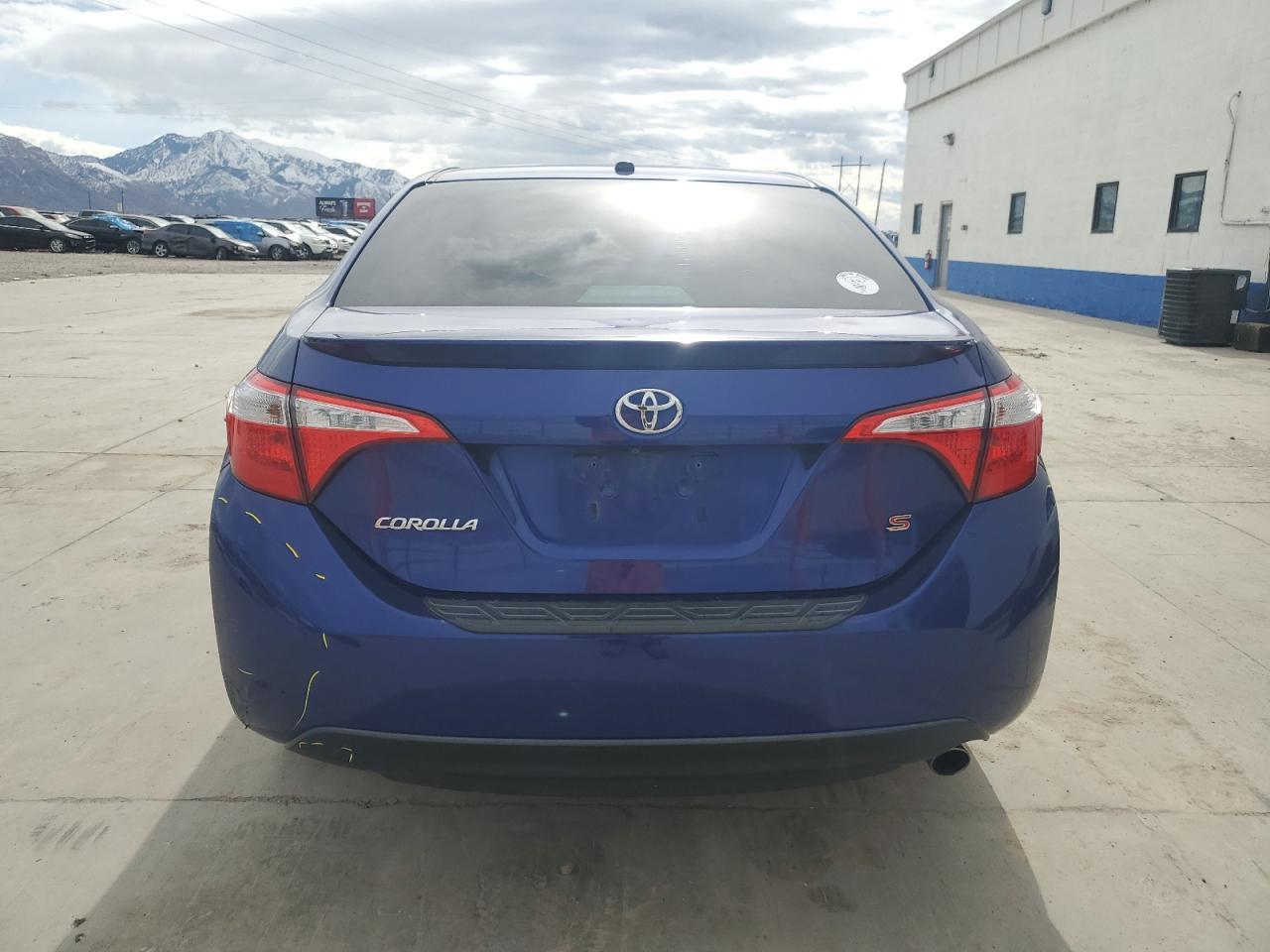 2015 TOYOTA COROLLA L - Фото 6