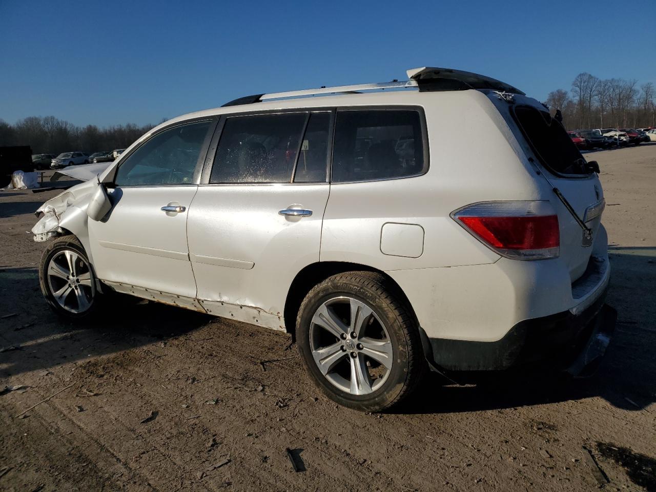 2012 TOYOTA HIGHLANDER - Image 2