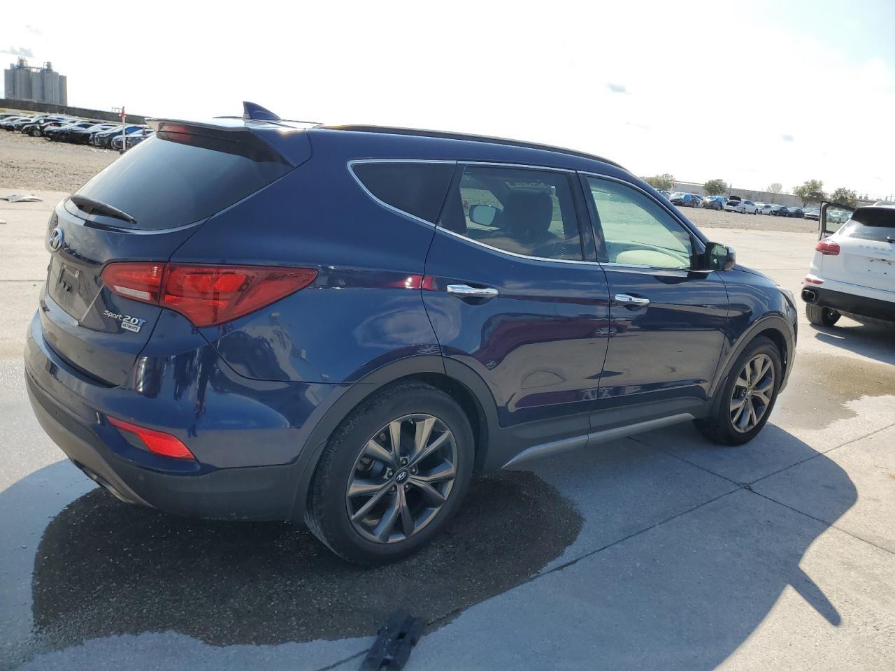 2017 HYUNDAI SANTA FE S - Image 3