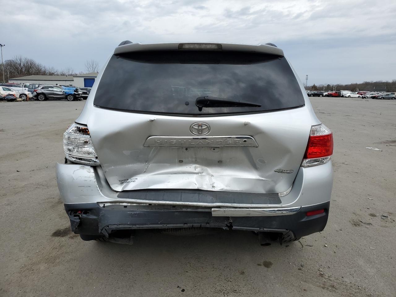 2012 TOYOTA HIGHLANDER - Фото 6