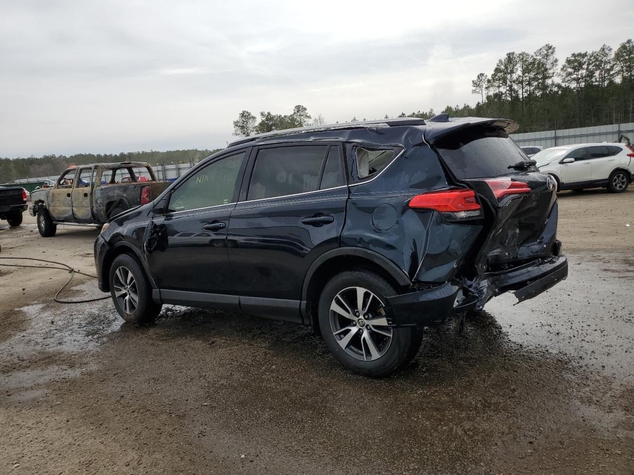 2017 TOYOTA RAV4 XLE - Фото 2