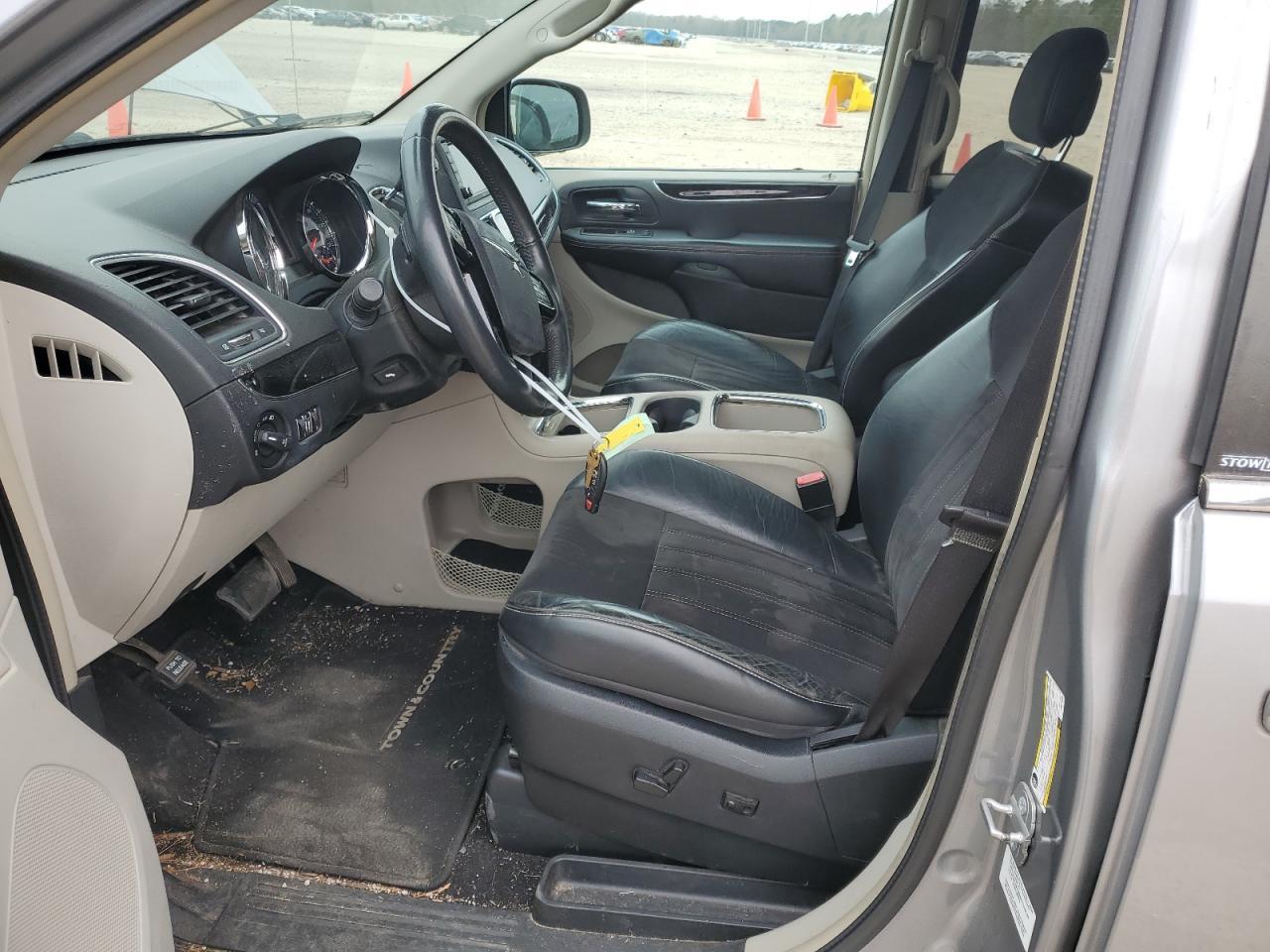 2014 CHRYSLER TOWN & COU - Фото 7