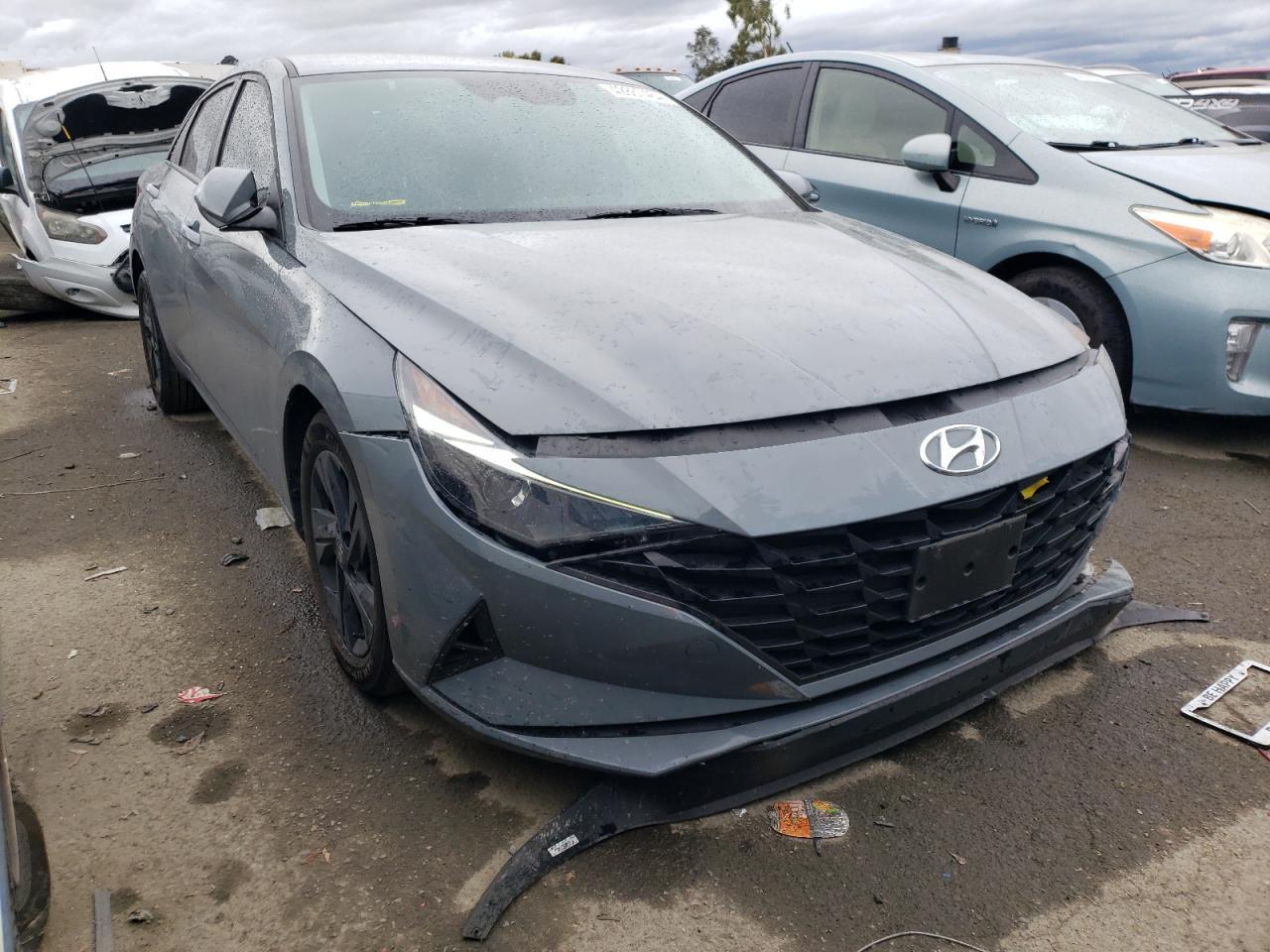2022 HYUNDAI ELANTRA SE - Фото 4
