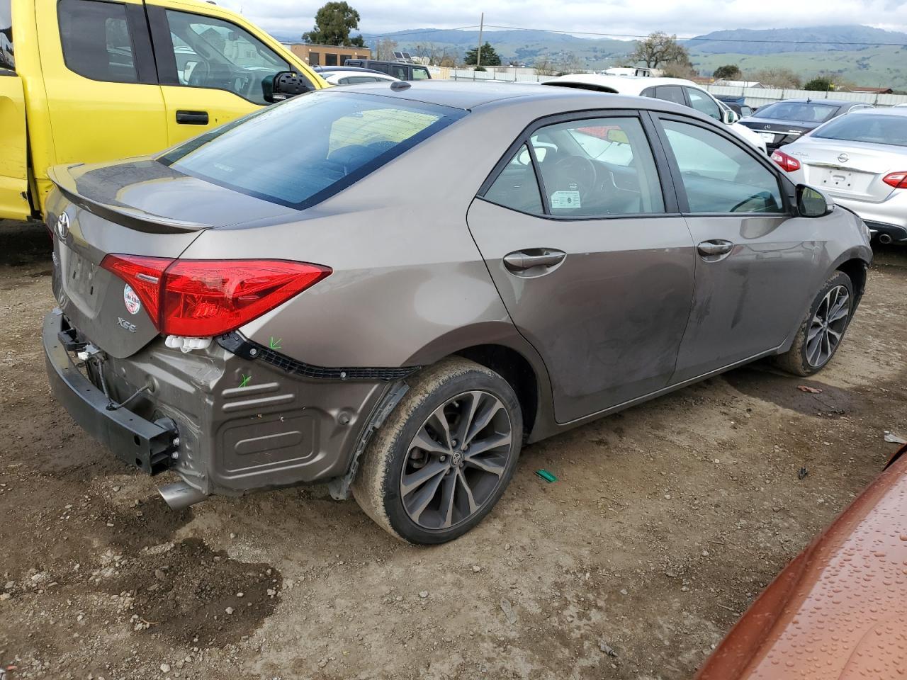 2019 TOYOTA COROLLA L - Image 3